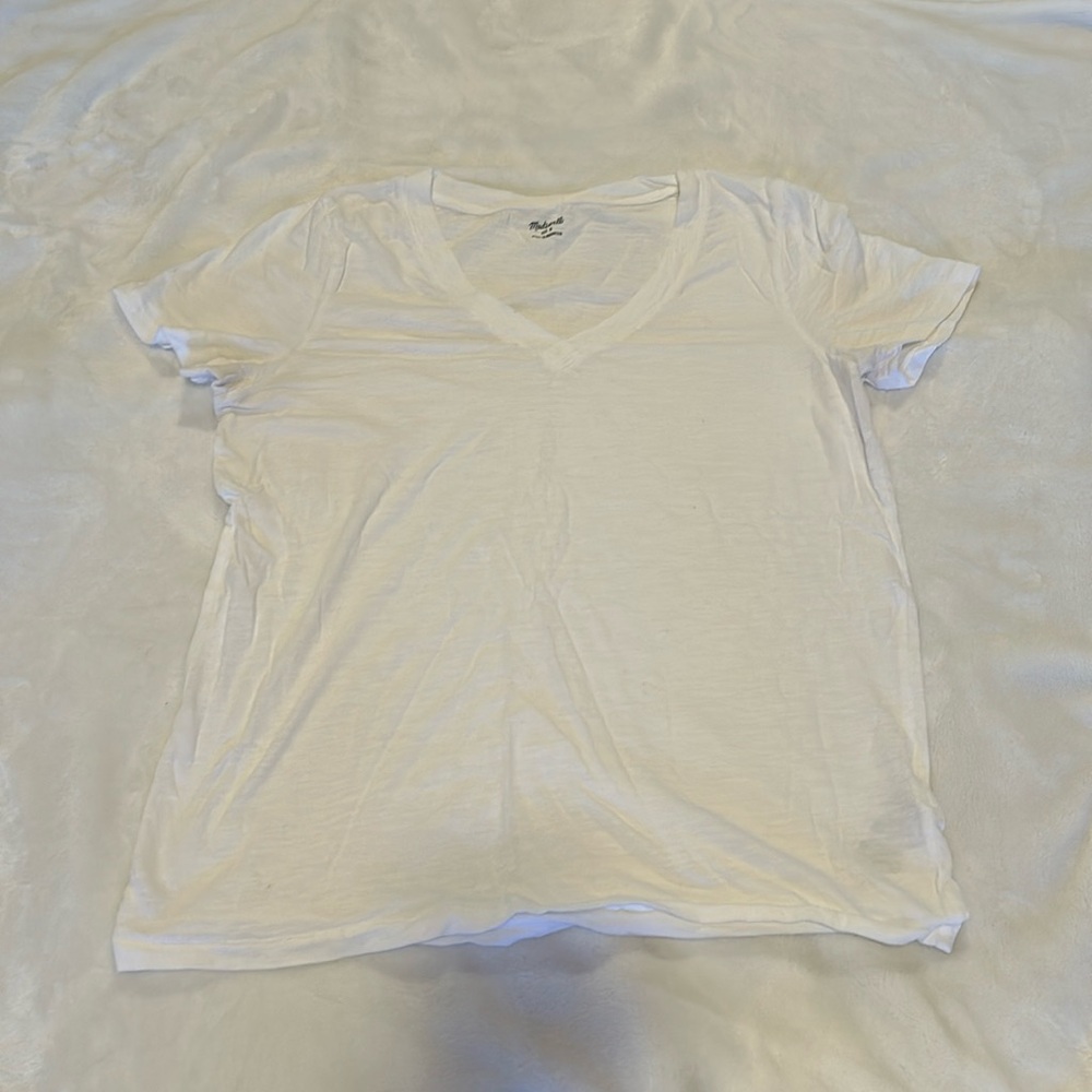 White Madewell V neck whisper tee S